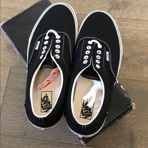 Vans Black Era Shoes size 11